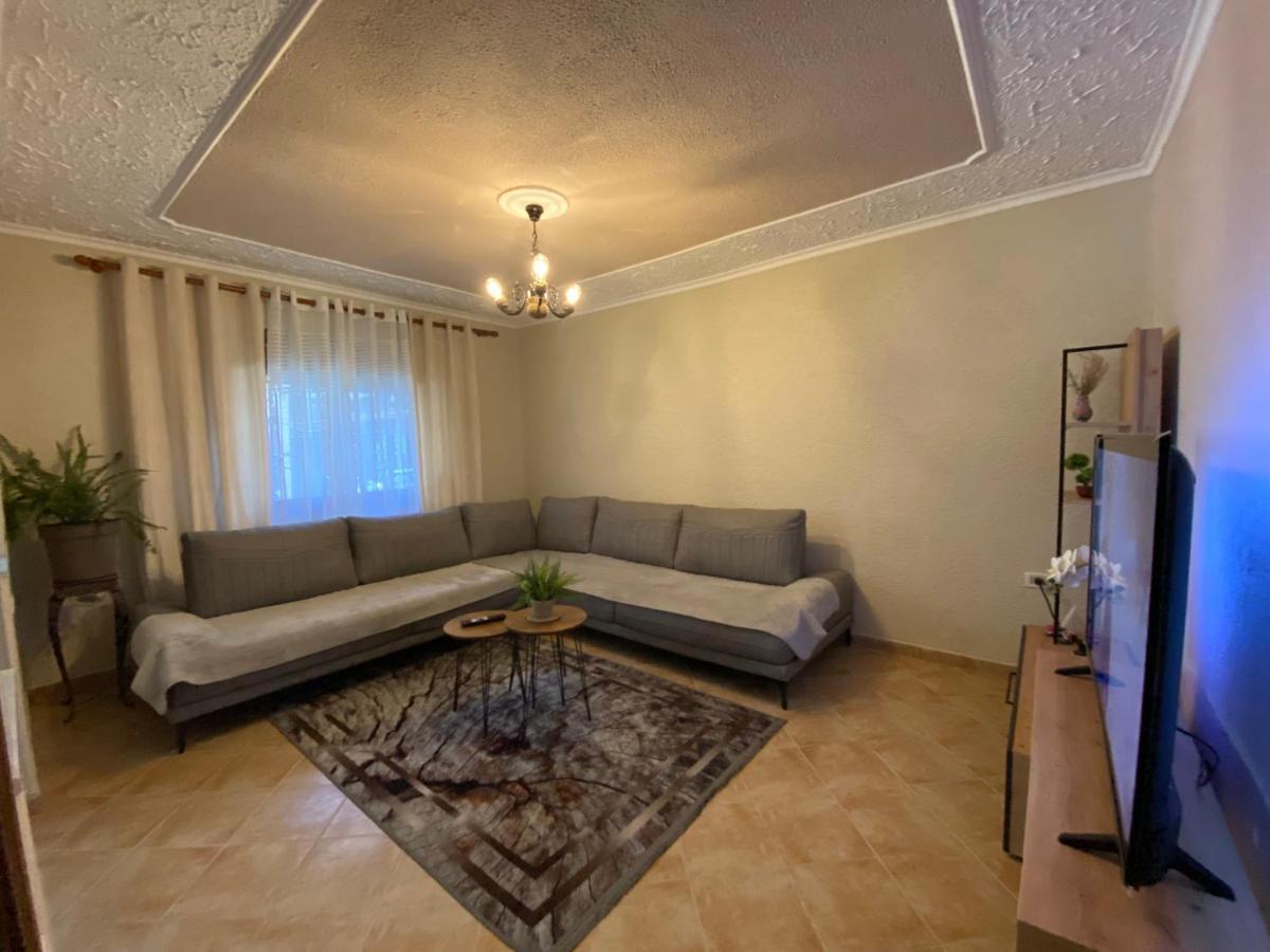 Lucas Apartment 2 Тирана Екстер'єр фото