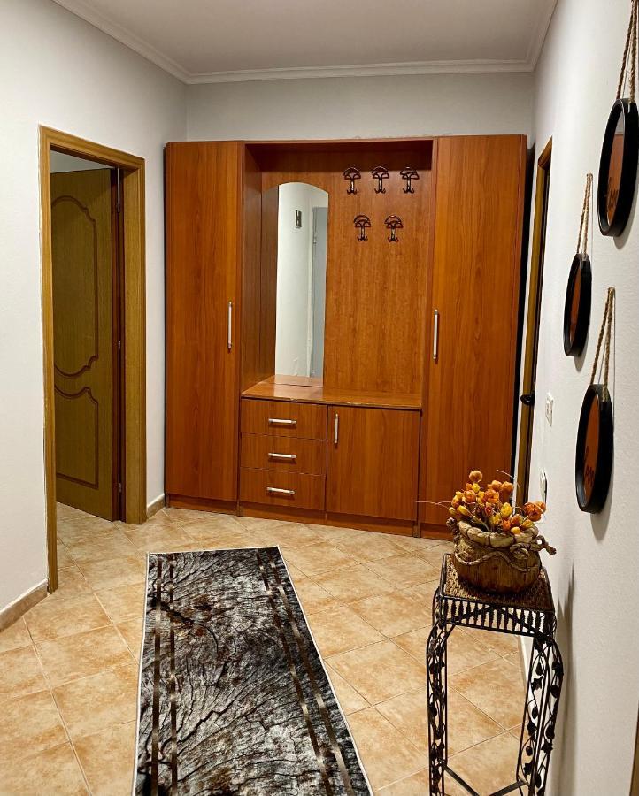 Lucas Apartment 2 Тирана Екстер'єр фото