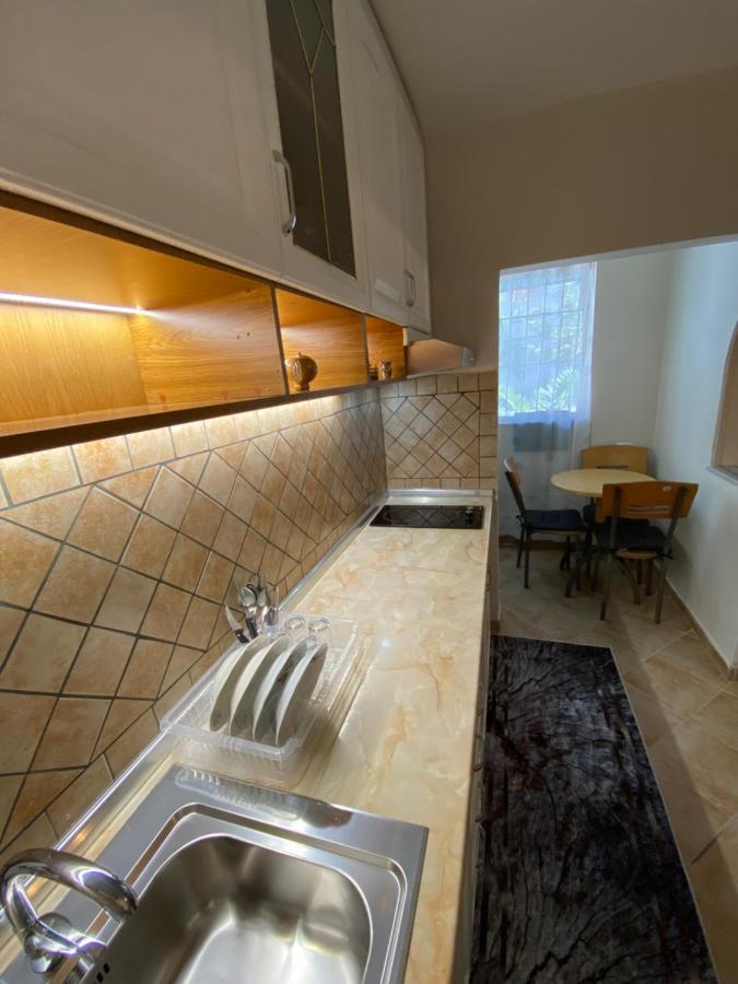 Lucas Apartment 2 Тирана Екстер'єр фото